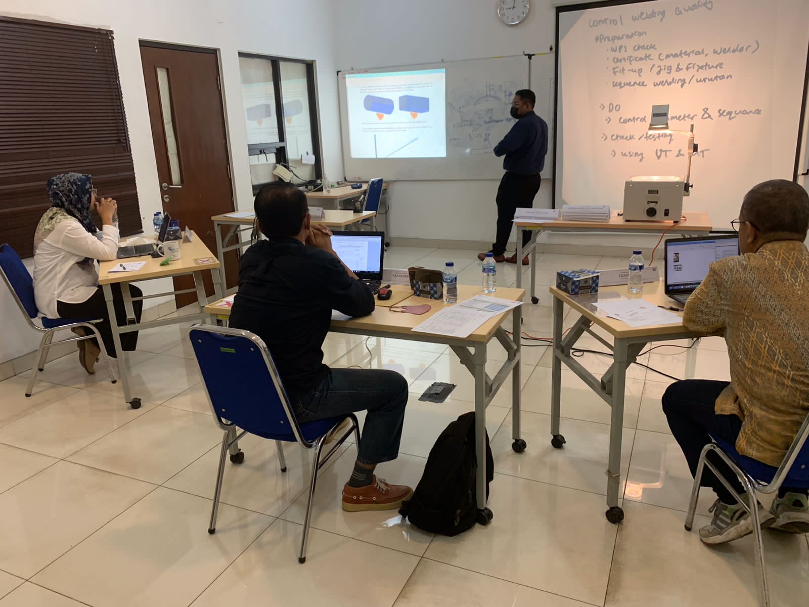 Persyaratan Mengikuti Training International Welding Inspector